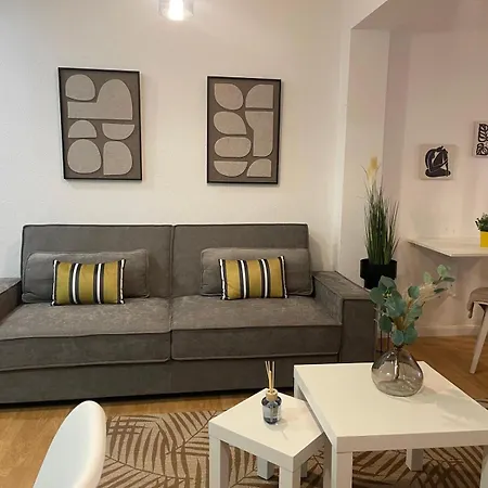 Pelayo Playa Y Centro Apartamento *