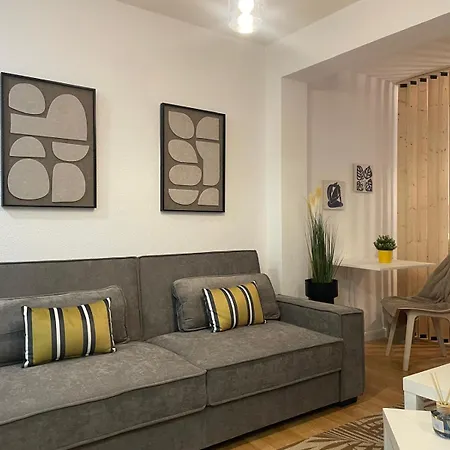 Pelayo Playa Y Centro * Gijón