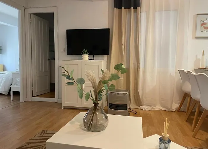 Pelayo Playa Y Centro Appartement *